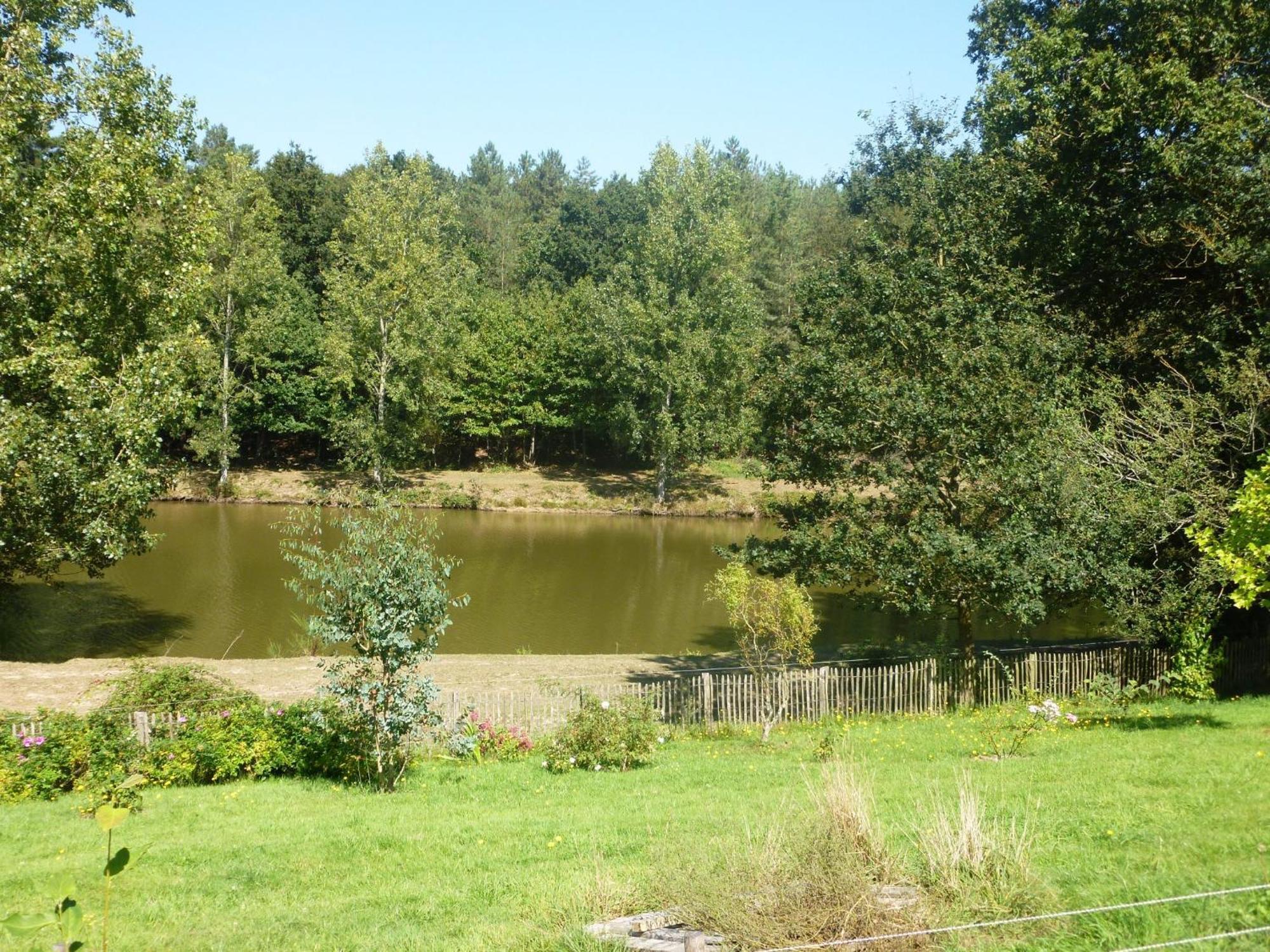 Chambres d'Hôtes Logis de l'Etang de l'Aune Iffendic Exterior foto